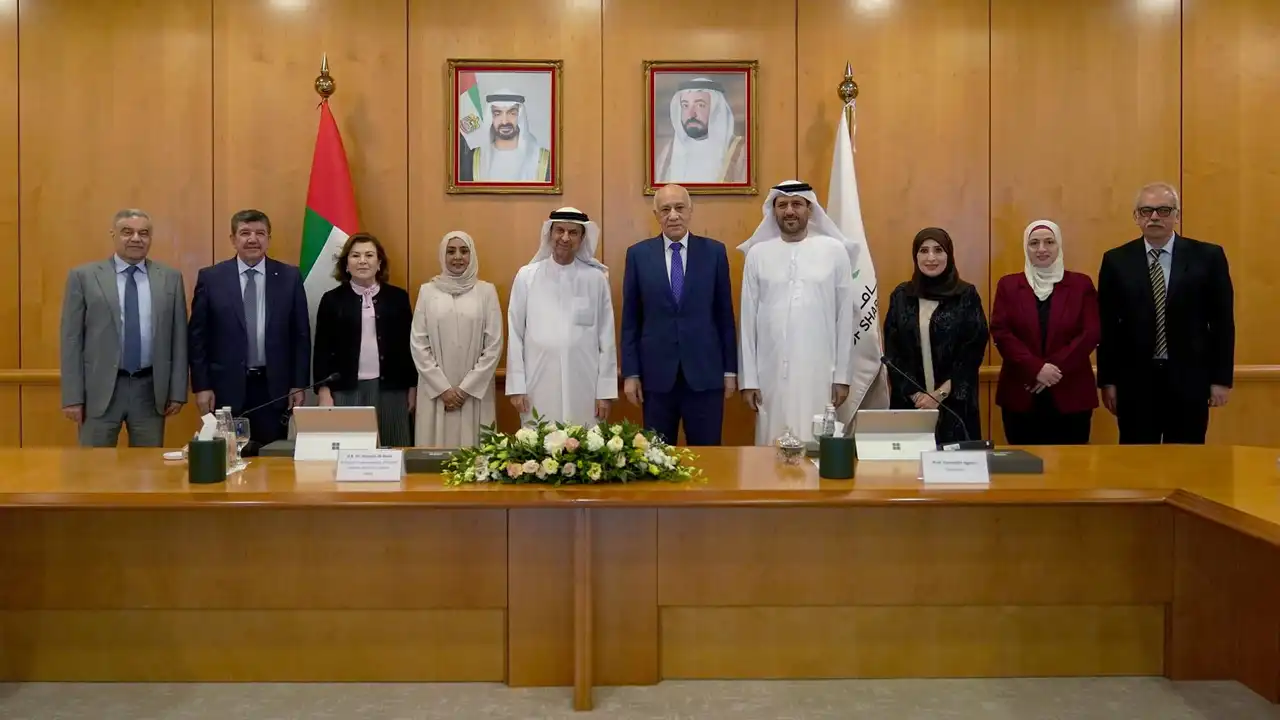 المجلس الاستشاري لكلية الطب بجامعة الشارقة يعقد اجتماعه التأسيسي الأول لبحث تطوير المسار